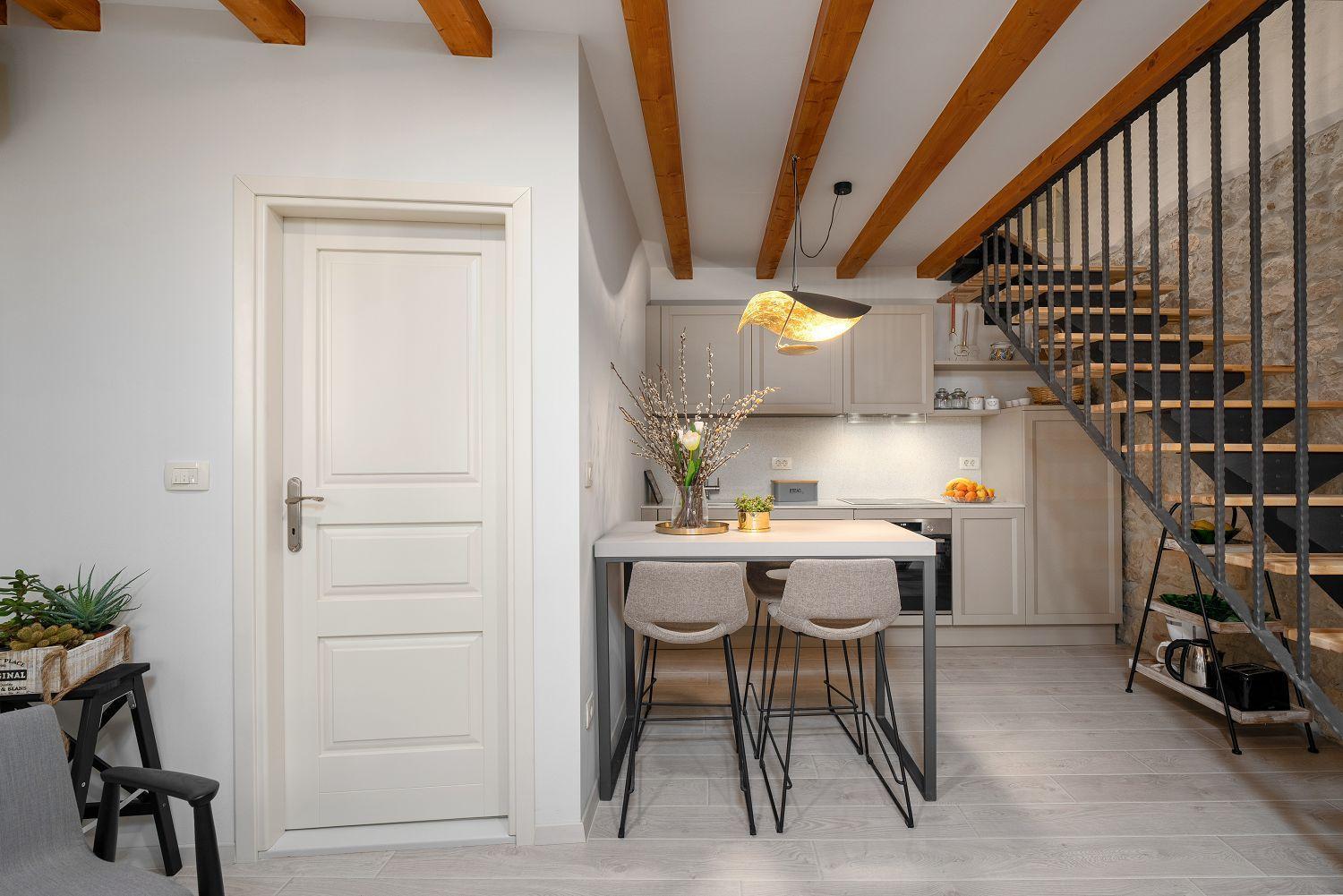 Exquisites Apartment Im Herzen Von Porec Mit Meerblick, Nur 150 Meter Zum Strand Bagian luar foto